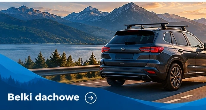 Belki dachowe — granatowe auto na górskiej drodze z odpowiednim wyposażeniem